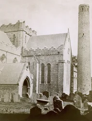 St. Canices Kathedrale (Sepia-Foto)